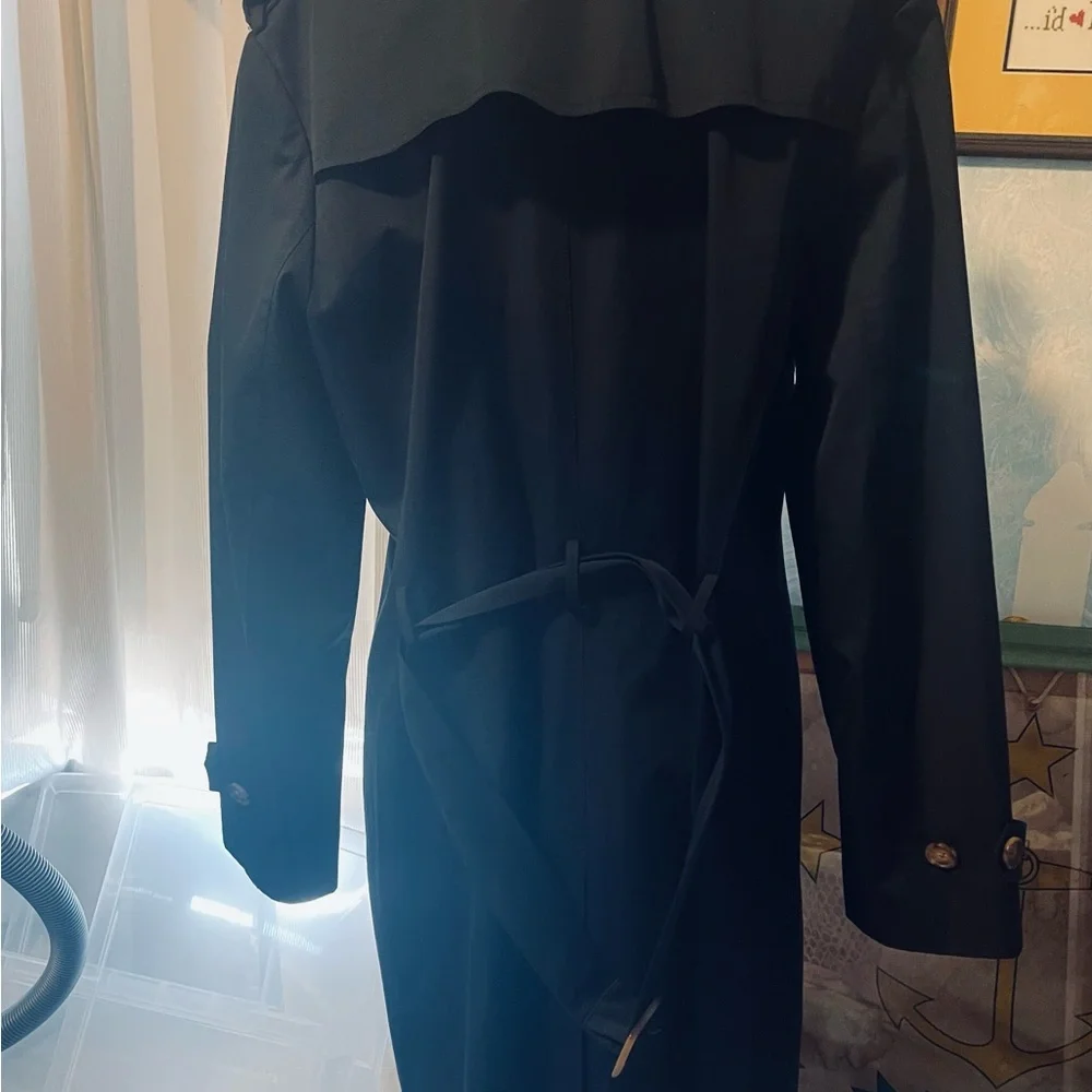 Talbots belted double breasted trench coat in lovely shade of navy blue! - Picture 4 of 5